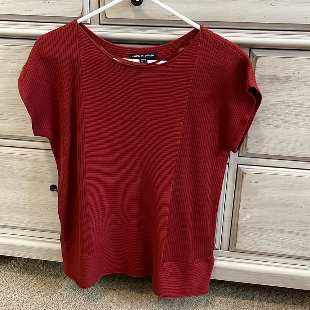Women’s top. Burnt orange